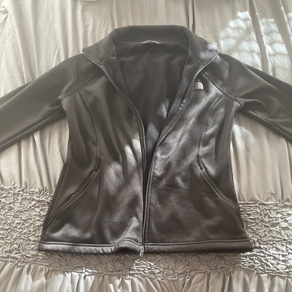 North Face Women’s Jacket. Size LG